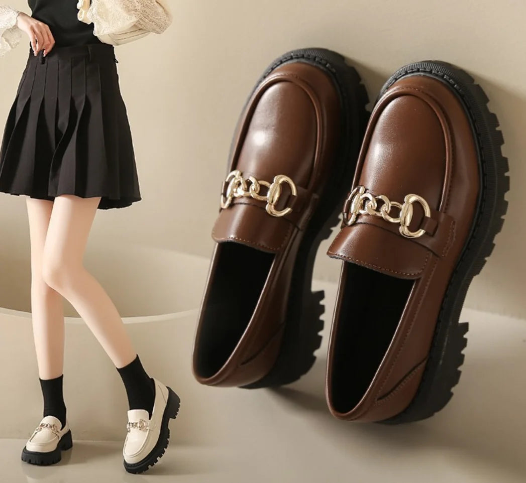Old Money Chunky Leather Mocassins – Daurea Maison Metal Chain Edition