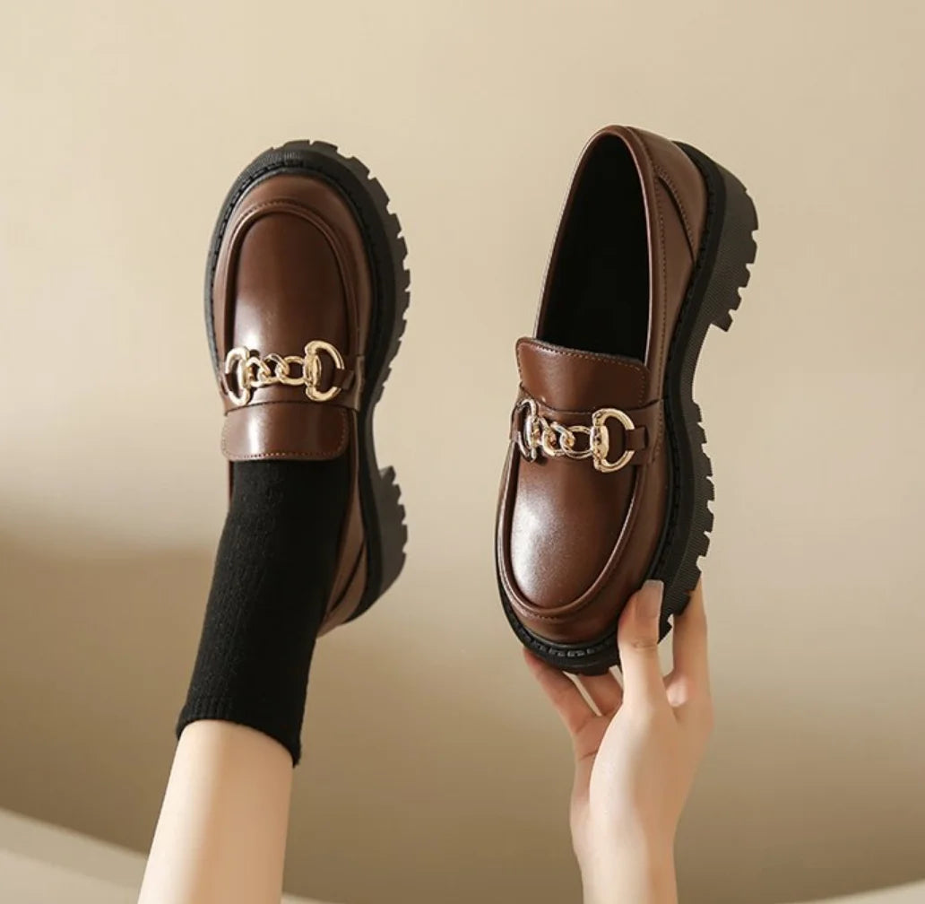 Old Money Chunky Leather Mocassins – Daurea Maison Metal Chain Edition